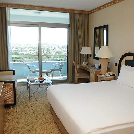 Swissotel And Hotell