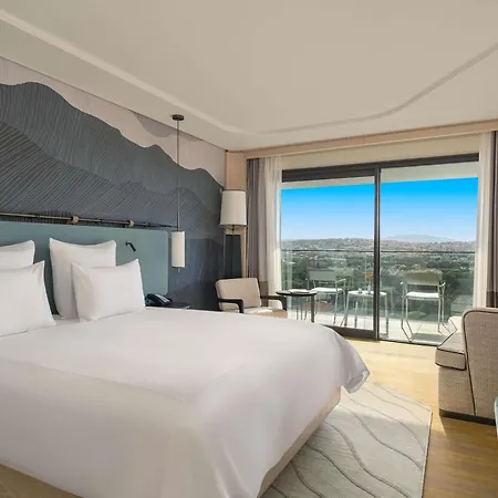 Swissotel And 호텔