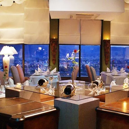 호텔 Swissotel And