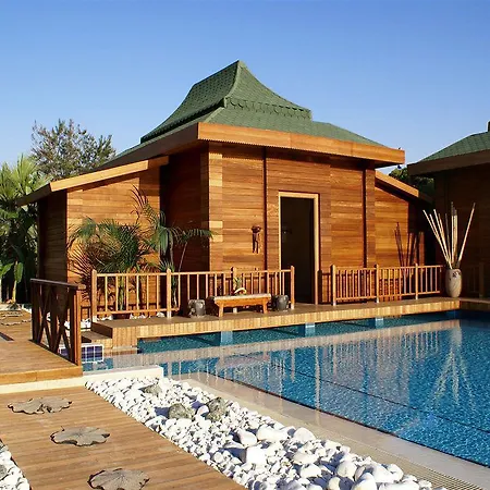 호텔 Swissotel And