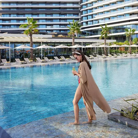 Swissotel And 5* Çeşme