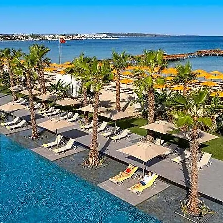 Otel Swissotel And 5*