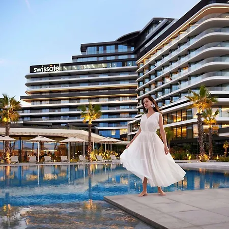 Swissotel And Hotell Çeşme