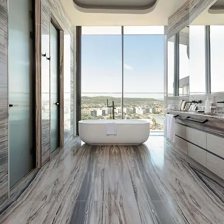 Swissotel And Hotell 5*